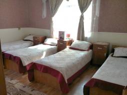 на 1 ребенка приходится 5,8 м2